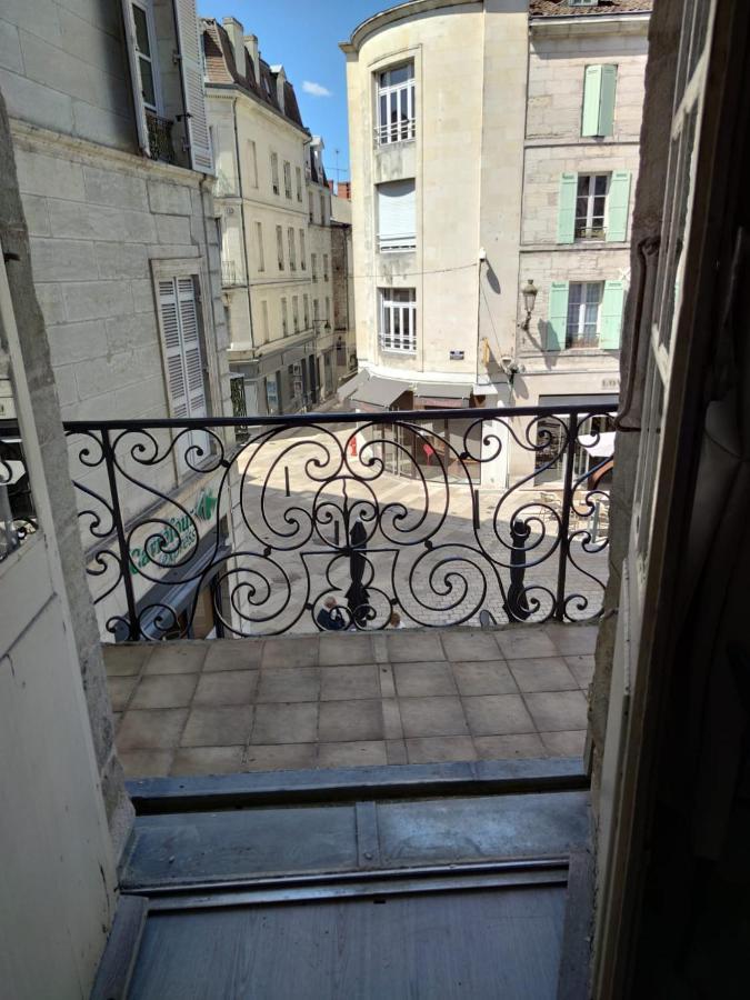 *Les Studios L'Amandine* Périgueux Extérieur photo
